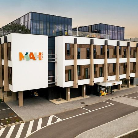 Mah Hotel Saint-Ghislain Exteriér fotografie